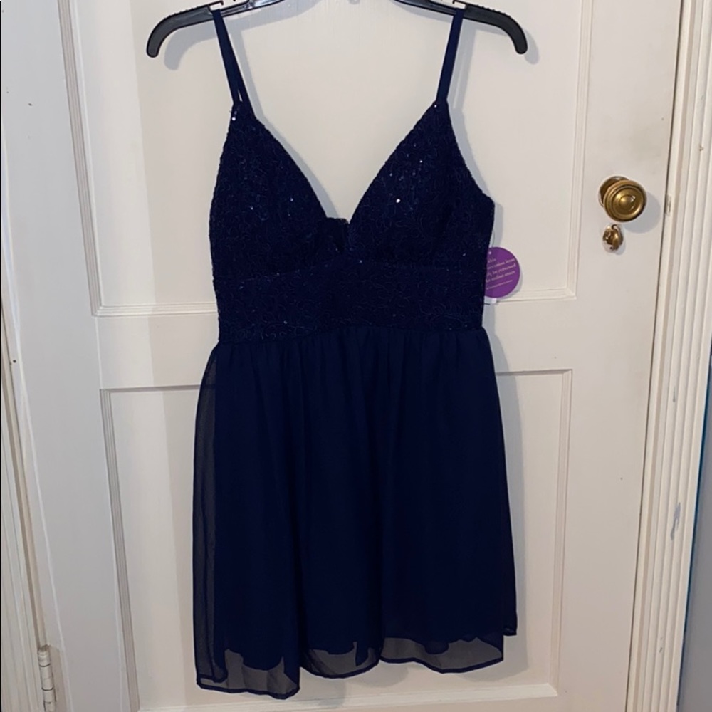 Windsor navy mini dress!!